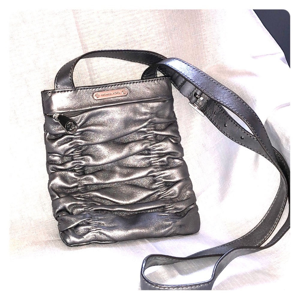 MICHAEL KORS Metallc Silver Crossbody Bag